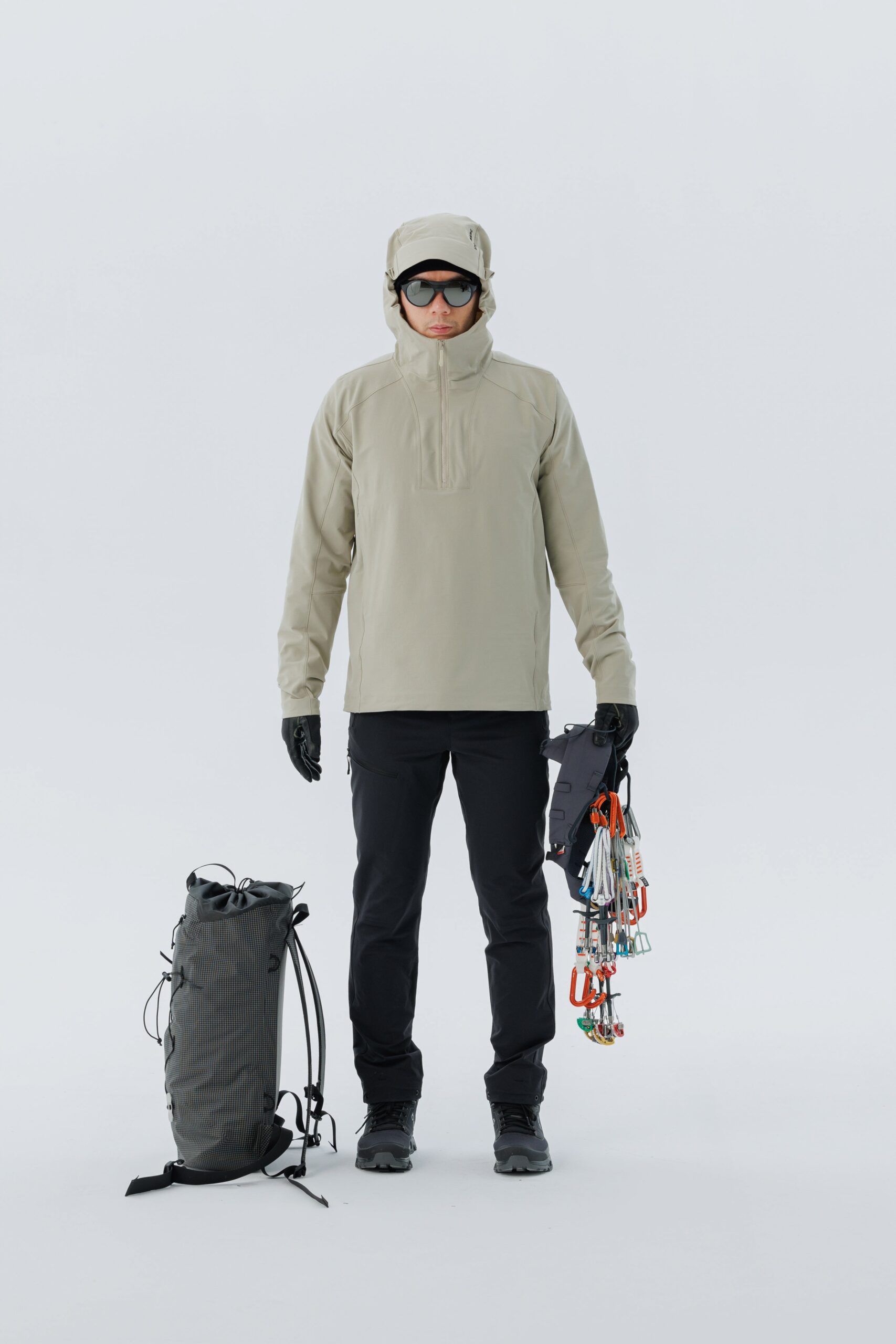 HedronAnorakFullBody-Geyser