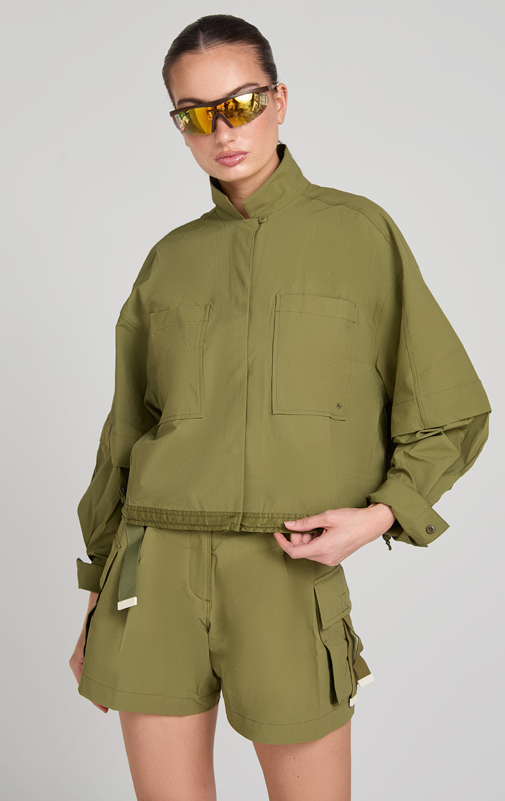 Look16_003