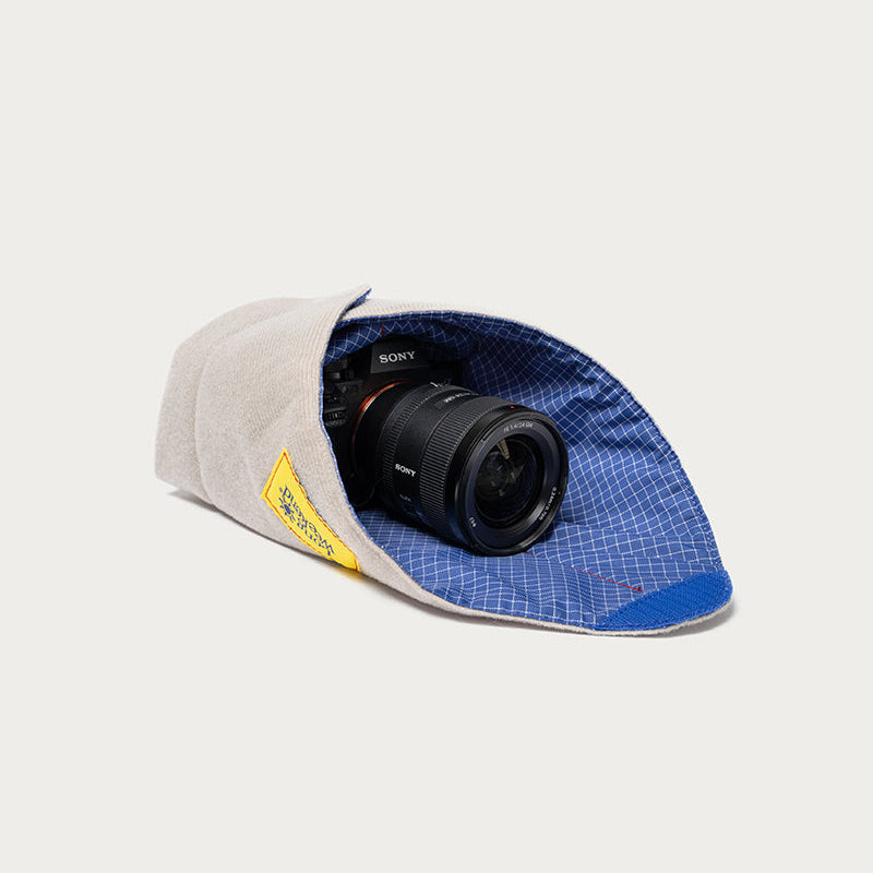 Moment_Padded_Camera_Wrap_CremeMulti_16x16t_thumbnail